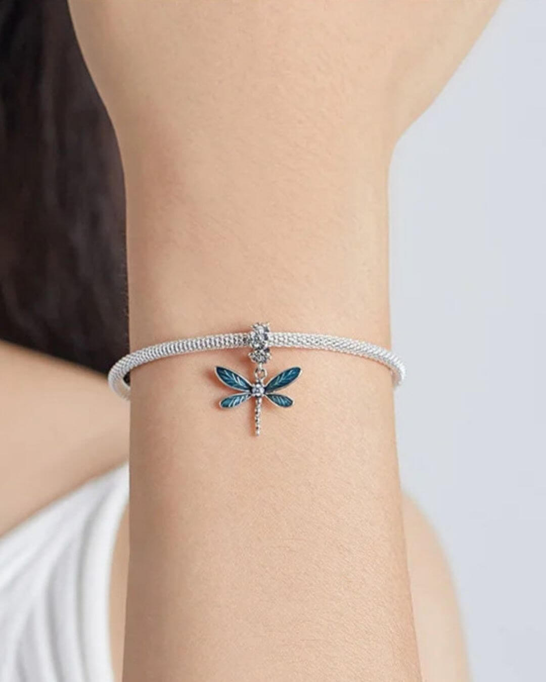 Gorgeous Dragonfly Pendant Charm