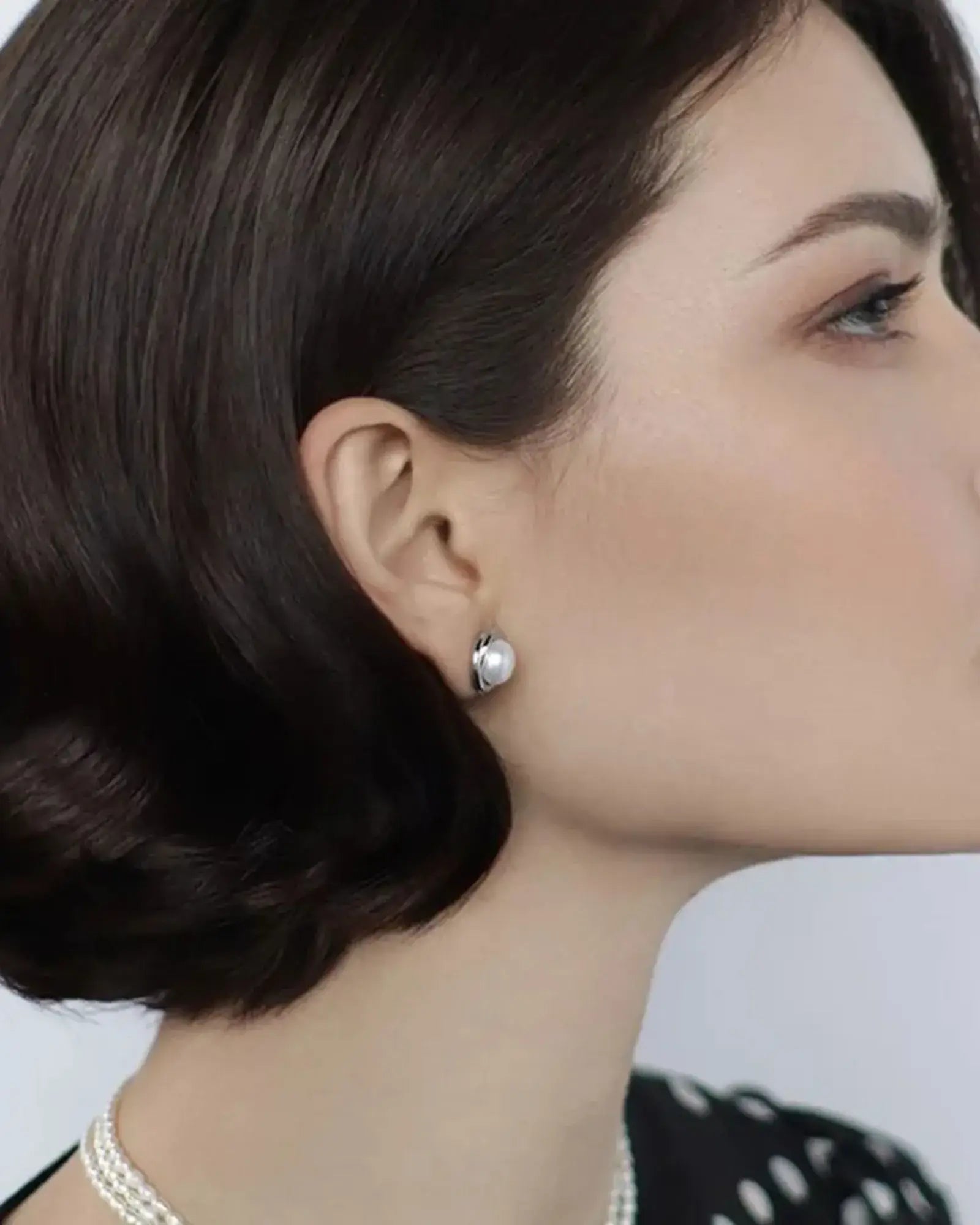 Pera Pearl Ear Studs