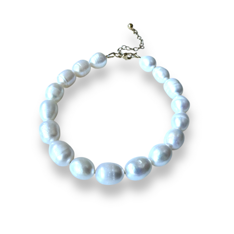 Classic Pearl Bracelet