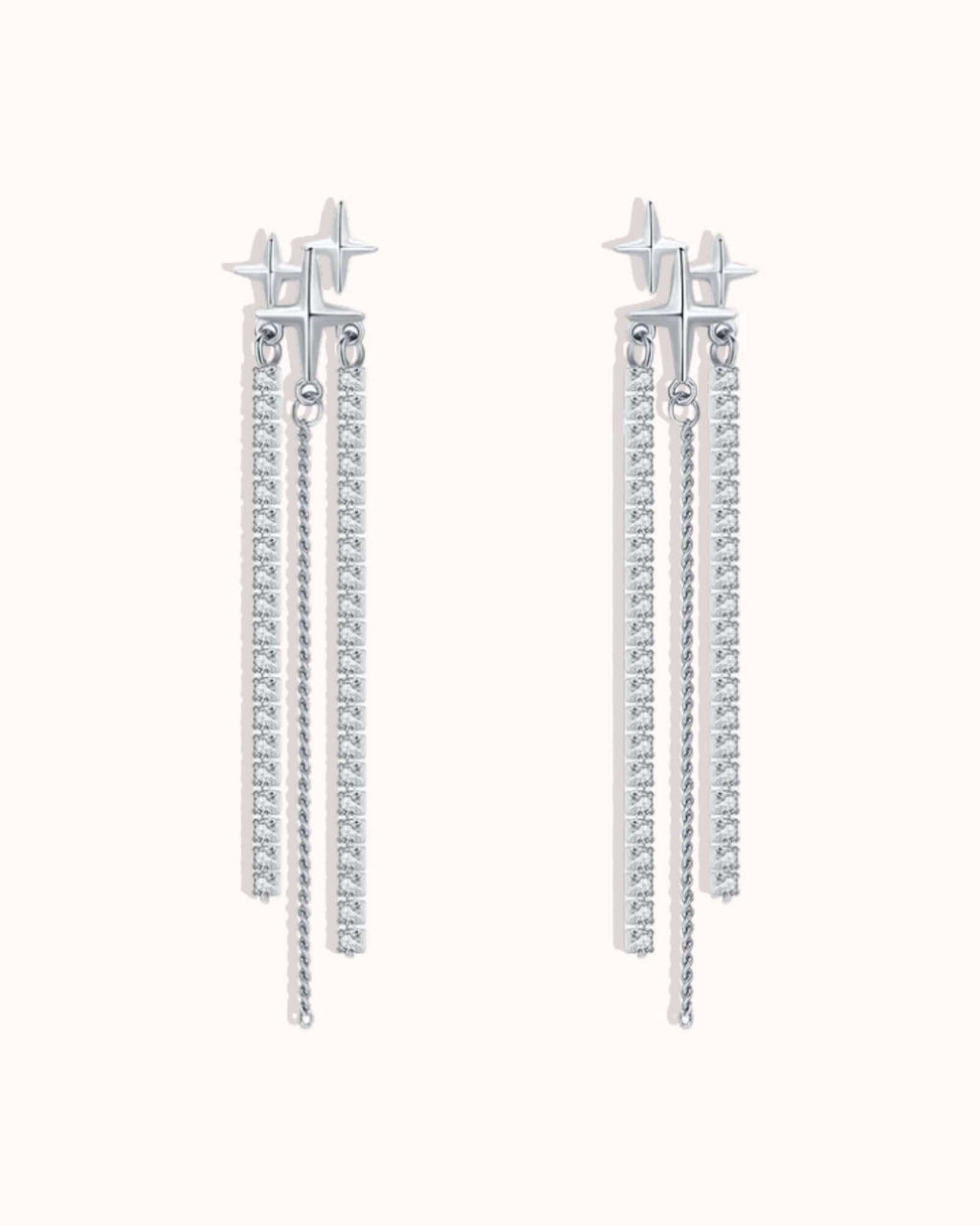 Silver tassel earrings for effortless everyday elegance, featuring a sleek tassel design and sparkling details.