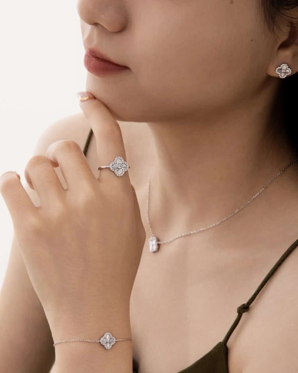 Laser Clover Chain Bracelet with Pavé Zircon