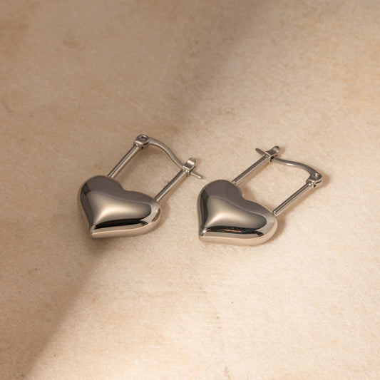 stainless steel locked heart earring