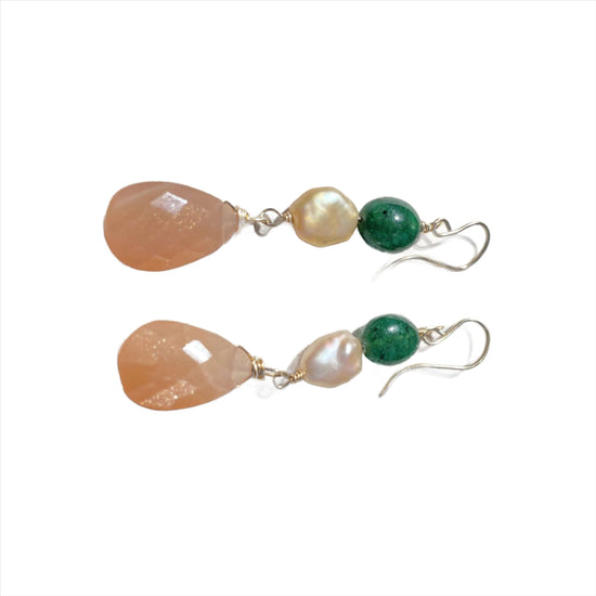 Handcrafted Pearl, Emerald and Moonstone earring