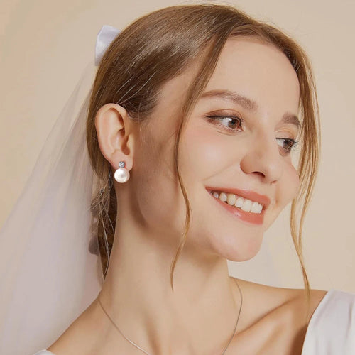Maris Pearl Earring