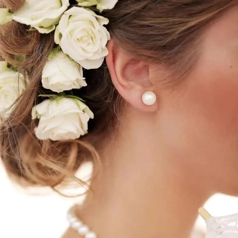 Maris Simple Pearl Stud Earring