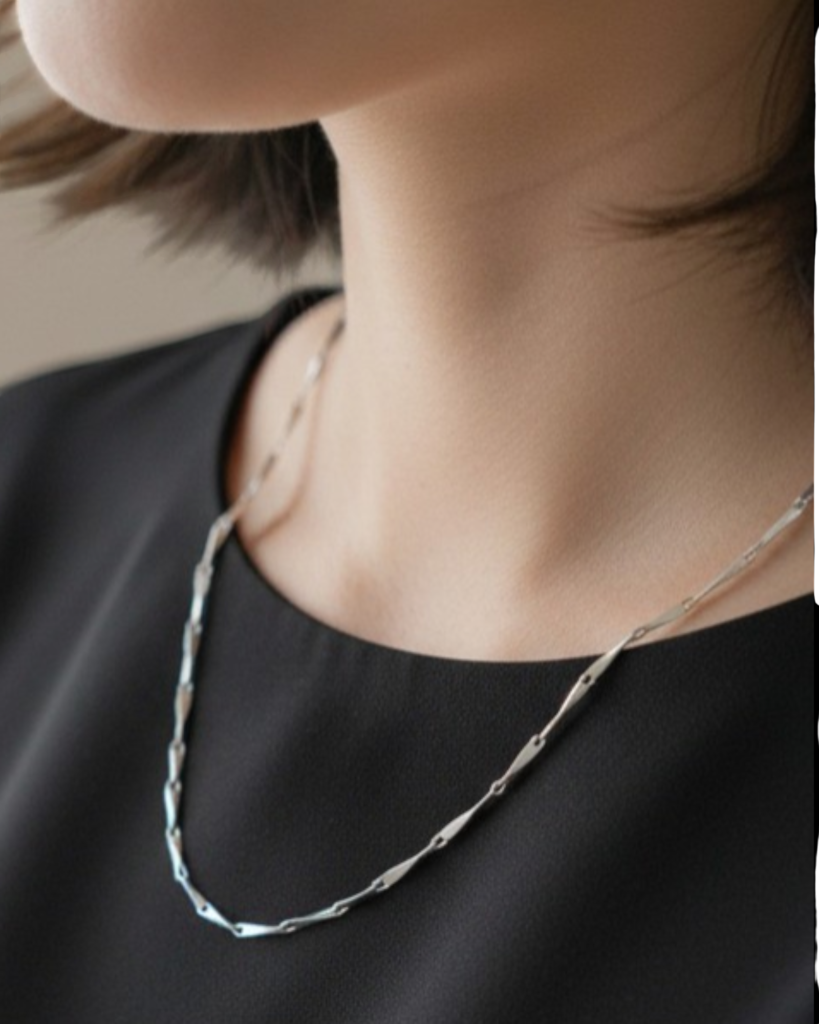 Pearlystones 1mm twisted dapped bar sterling silver chain with platinum plating. Delicate Italian-made necklace for layering.